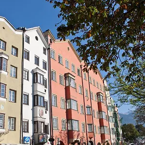 Maximilian In Old Town , Innsbruck Autriche